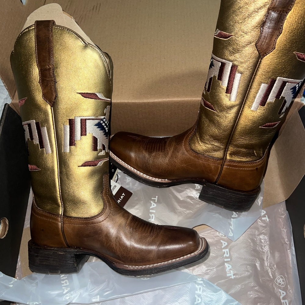 Ariat Brown and Gold Western Boots - Picture 3 of 8